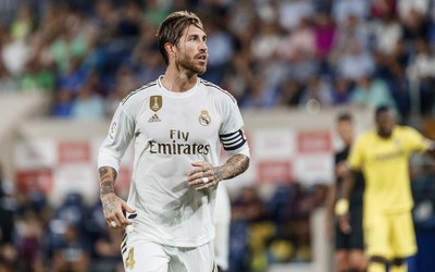 江南电竞热评-C罗国家队场里程碑来了